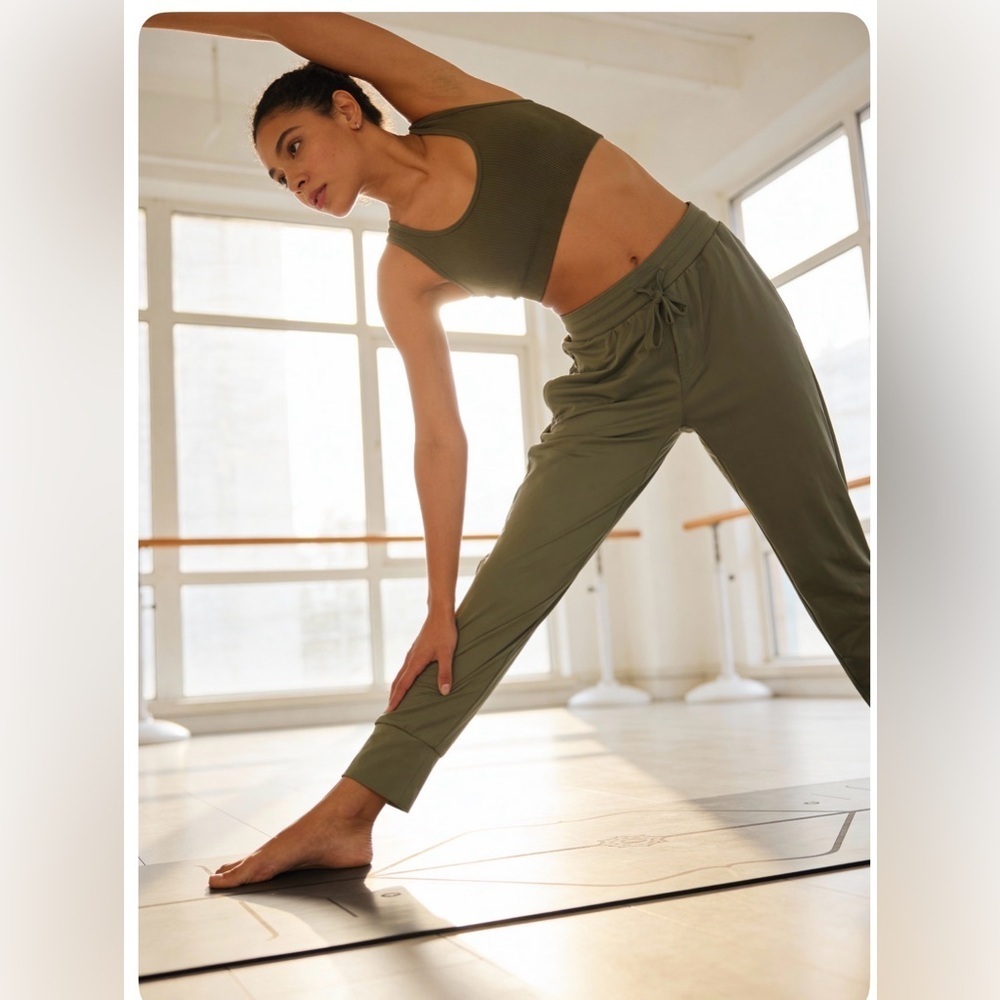 Monrow green joggers with front tie